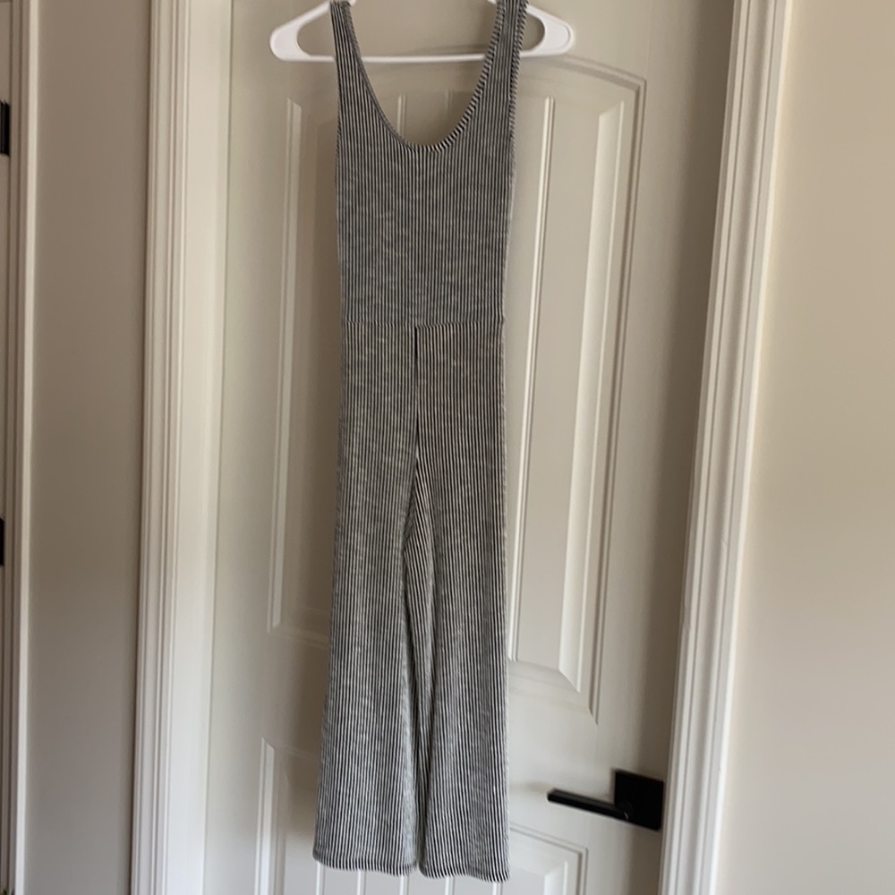 Romper - Picture 3 of 4